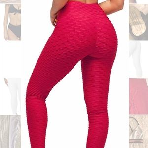 High waisted scrunch butt leggings